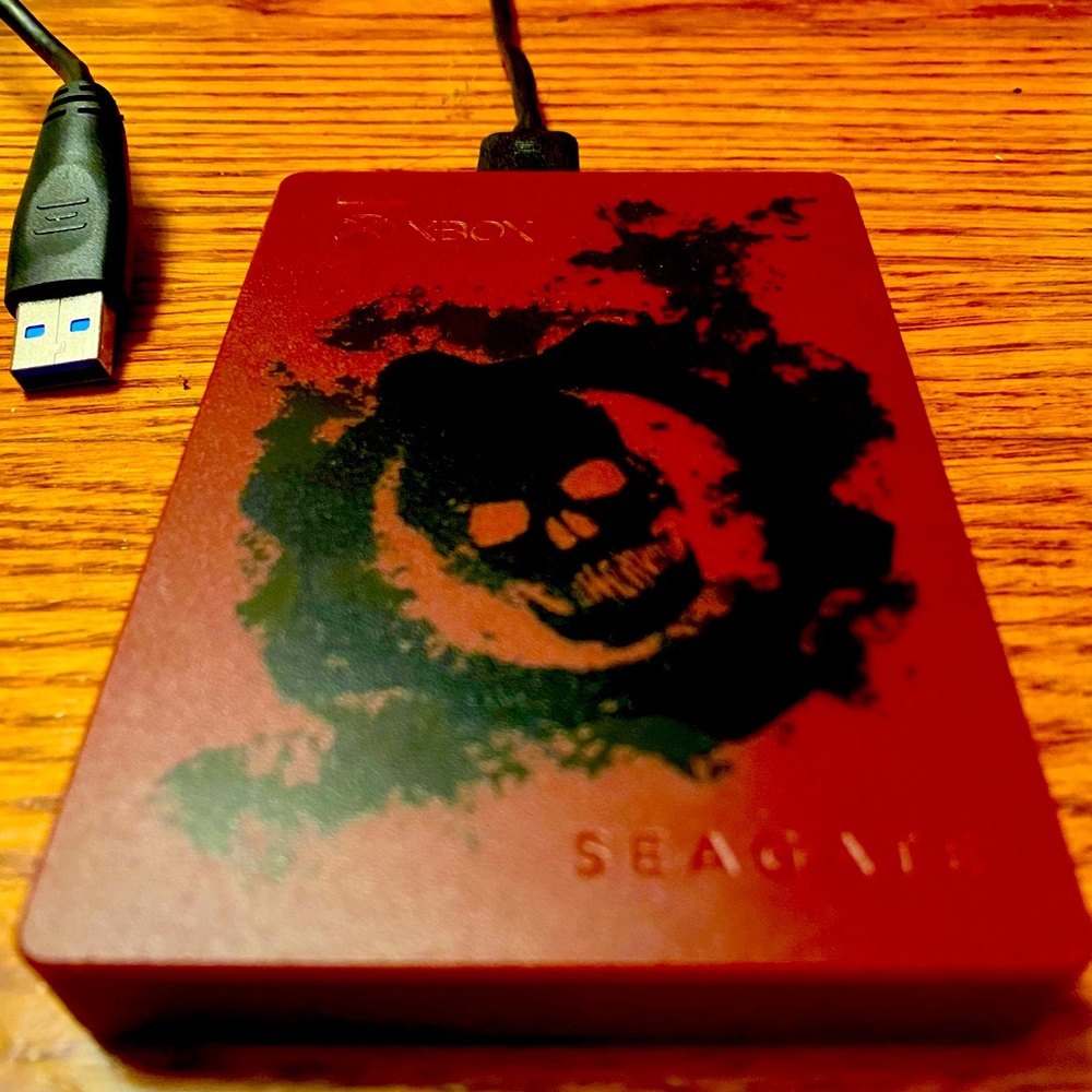 Seagate External 2 terabyte storage unit for Xbox - rare Gears of War 4 edition